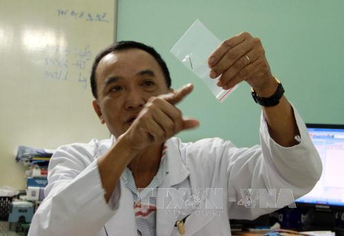 Mổ gấp vì nha sĩ làm rơi mũi khoan 3cm trong dạ dày